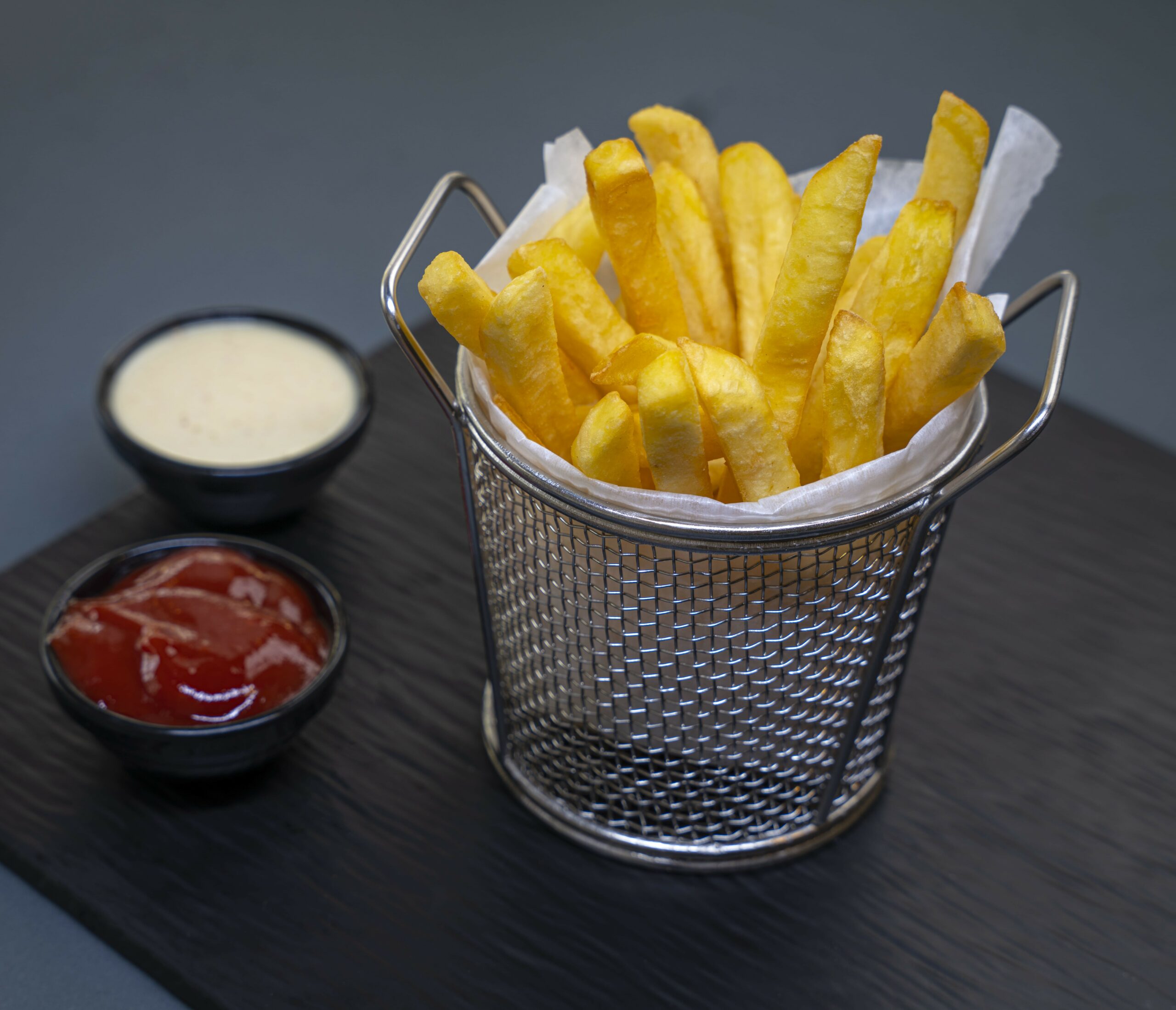 French fries    بطاطا مقلية